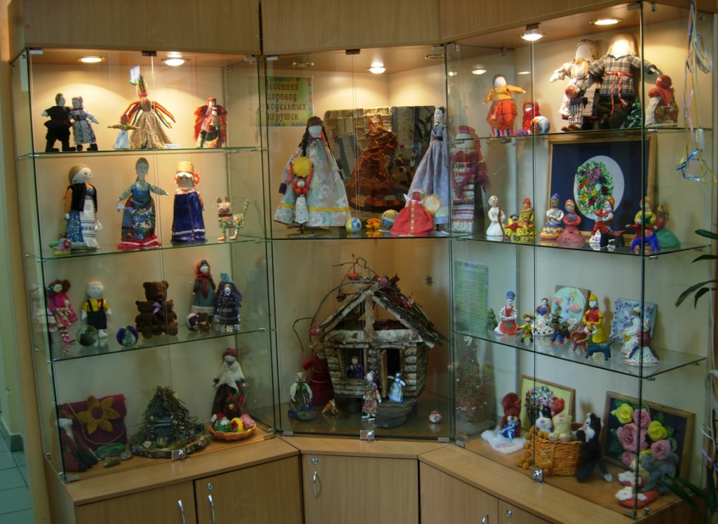 Выставка рукодельных игрушек