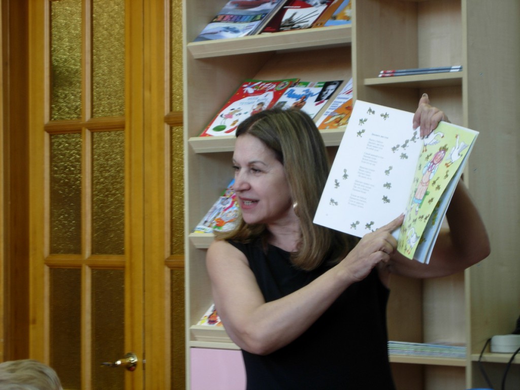 Неделя детской книги - 2016 Мария Артемьева школьники встреча стихи