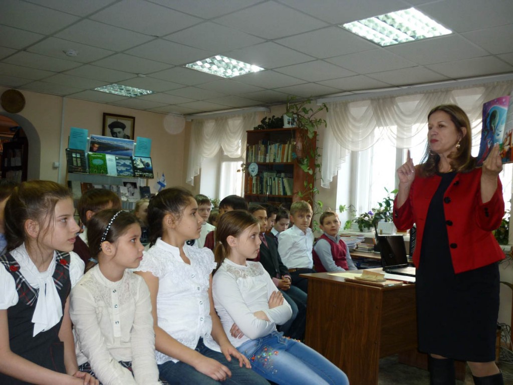 Неделя детской книги - 2016 Мария Артемьева школьники встреча стихи