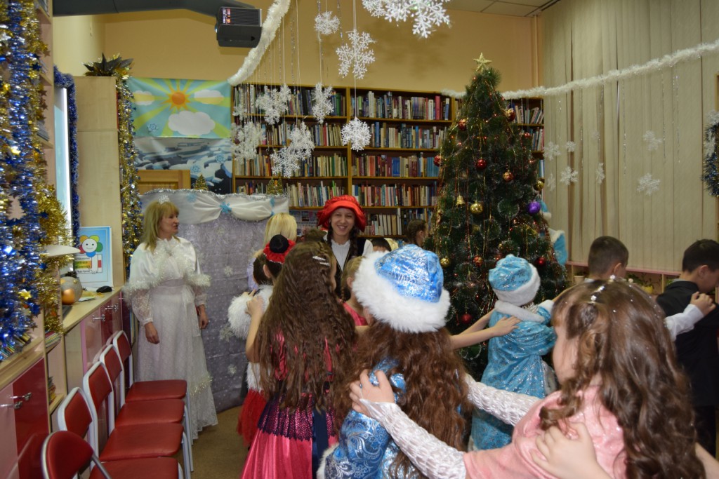 Новый год Ёлка Иркутская областная детская библиотека имени Марка Сергеева