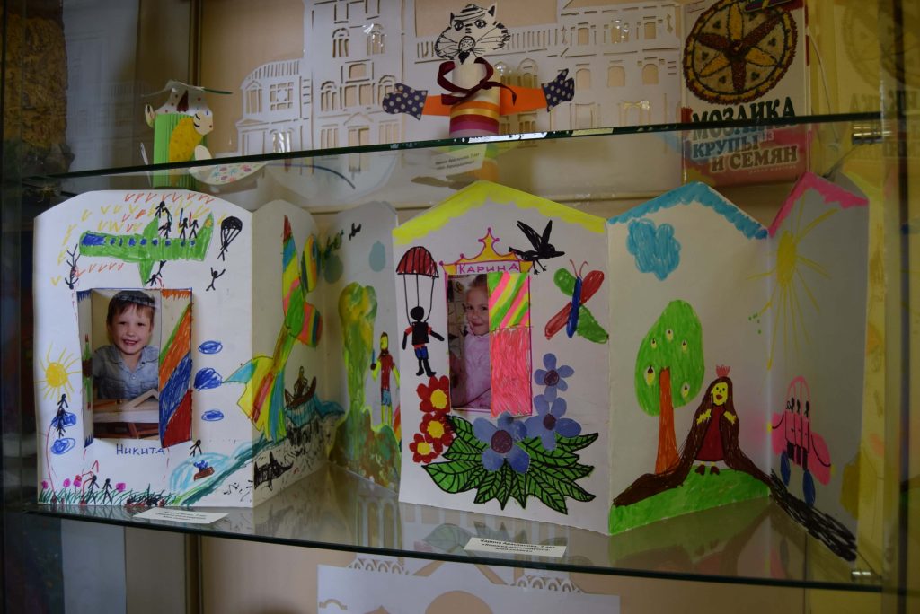 поделки выставка Иркутская областная детская библиотека им. Марка Сергеева